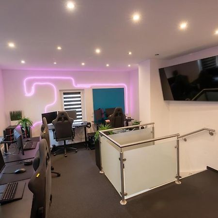 World Of Esport Apartment ไบรอยท์ ภายนอก รูปภาพ